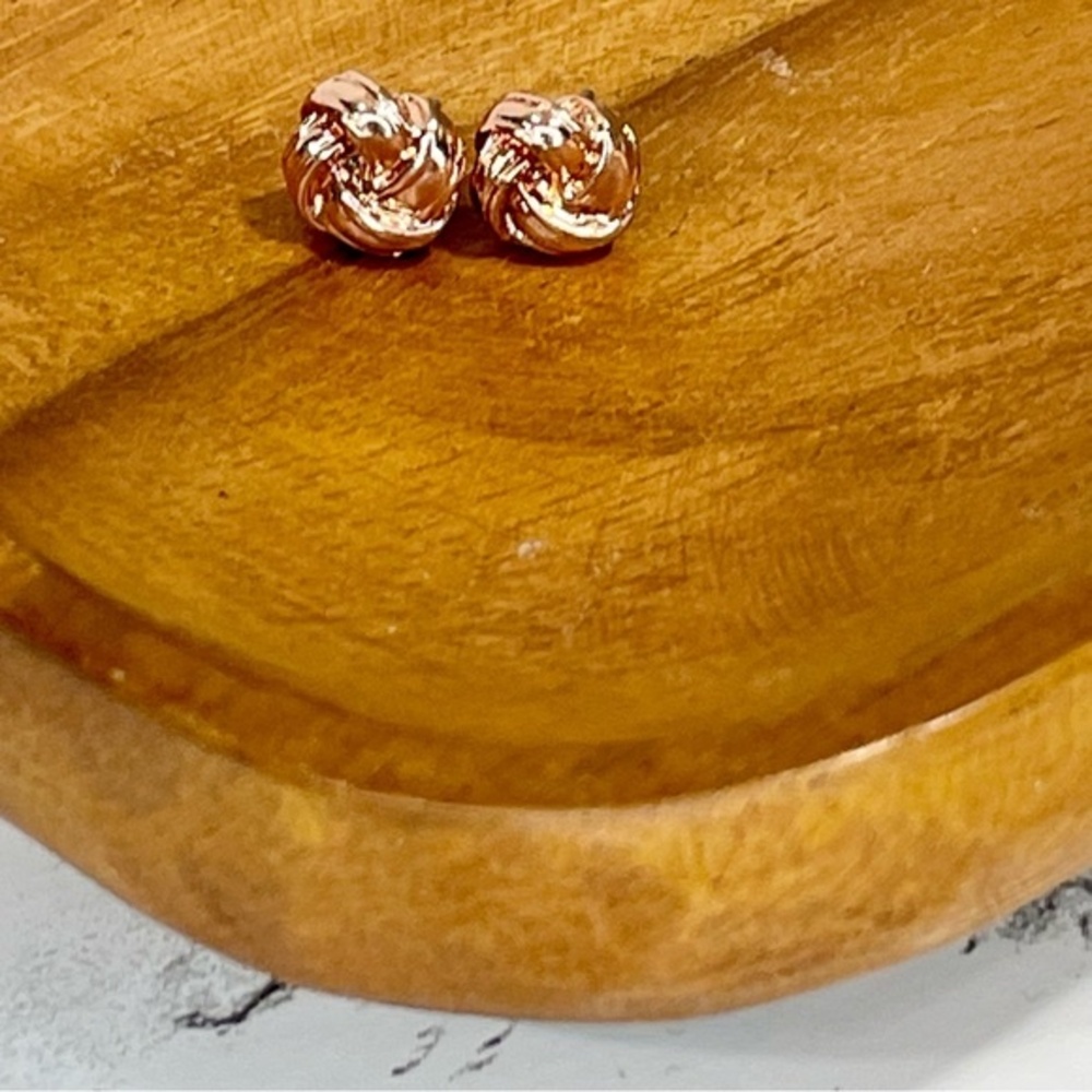 New - FORGET ME KNOT EARRINGS - ROSE GOLD PLATED - Picture 5 of 6